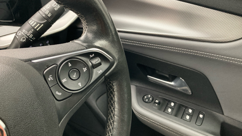 Vauxhall Mokka 100kW Elite Premium 50kWh 5dr Auto Electric Hatchback